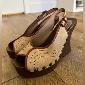 Marni Leather Sandal wedges 4.5 inch heel w/ platform. Size EU 40. Fits size 8.